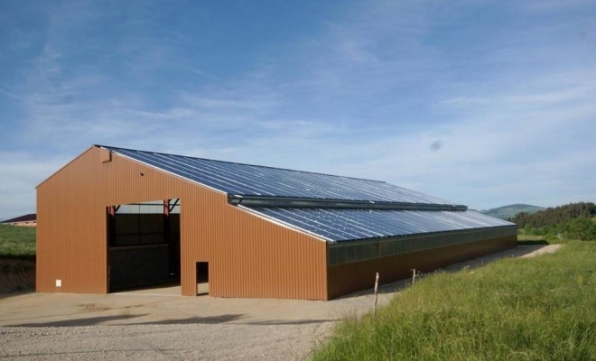 Panneaux solarires sur bâtiment agricole, Bordeaux, SUNALYA